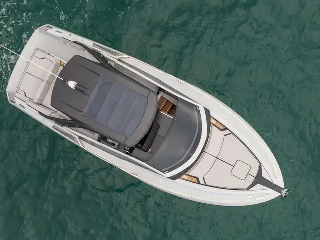 Fairline F Line 33