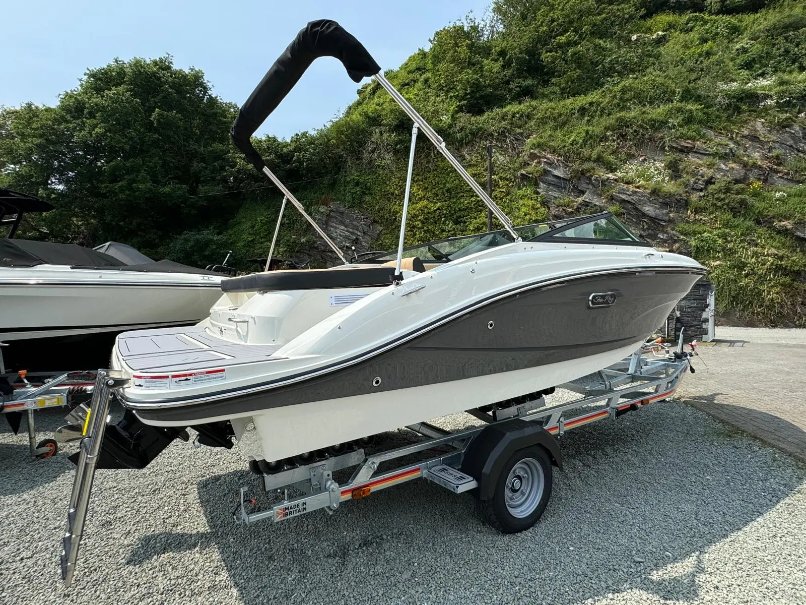 2024 Sea Ray 190 spx