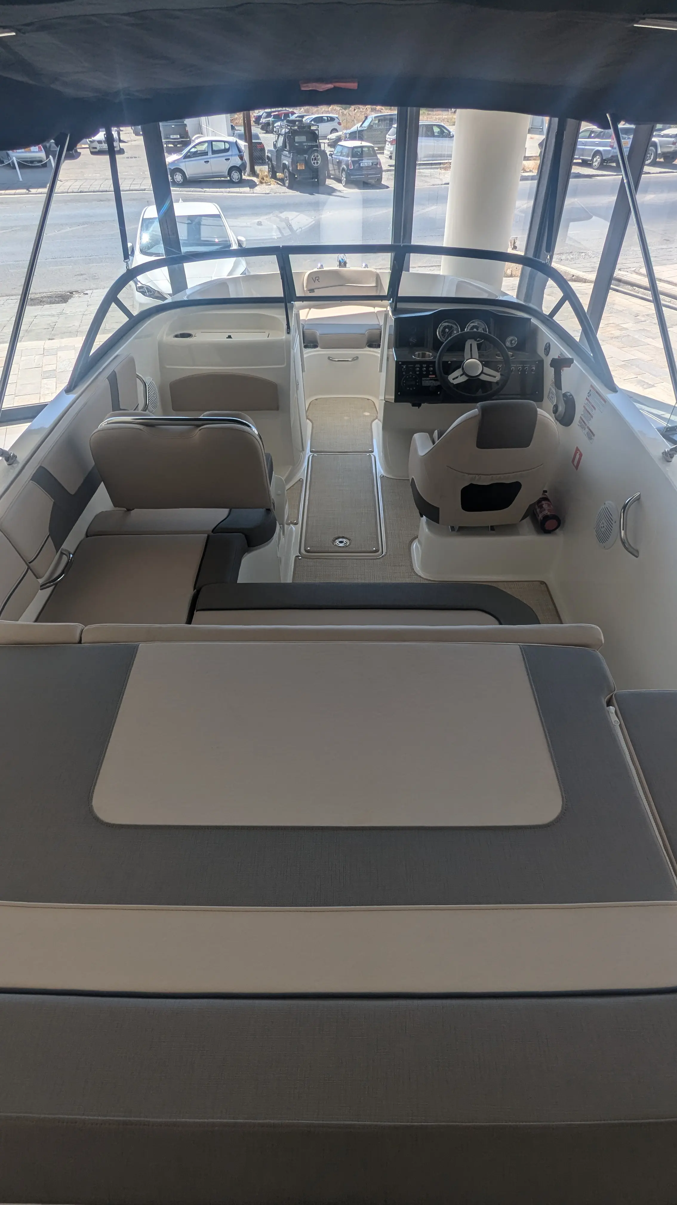 2023 Bayliner vr5