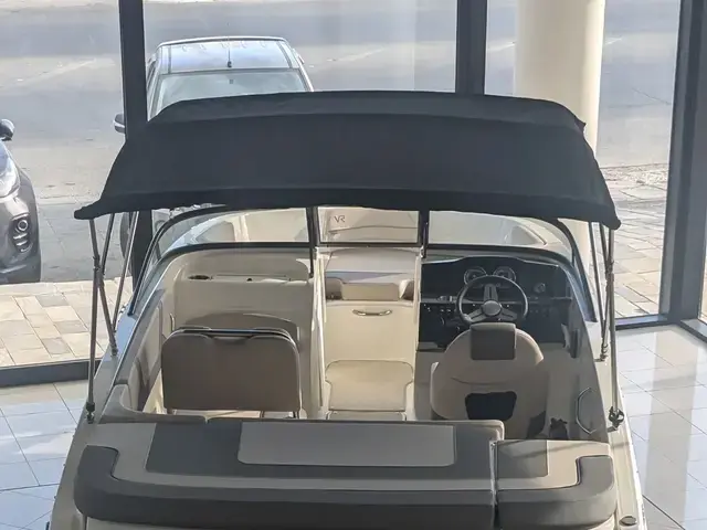 Bayliner Vr5