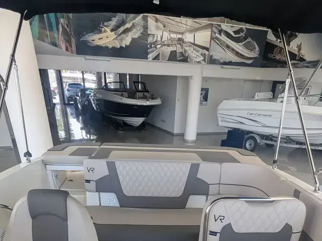 Bayliner Vr5