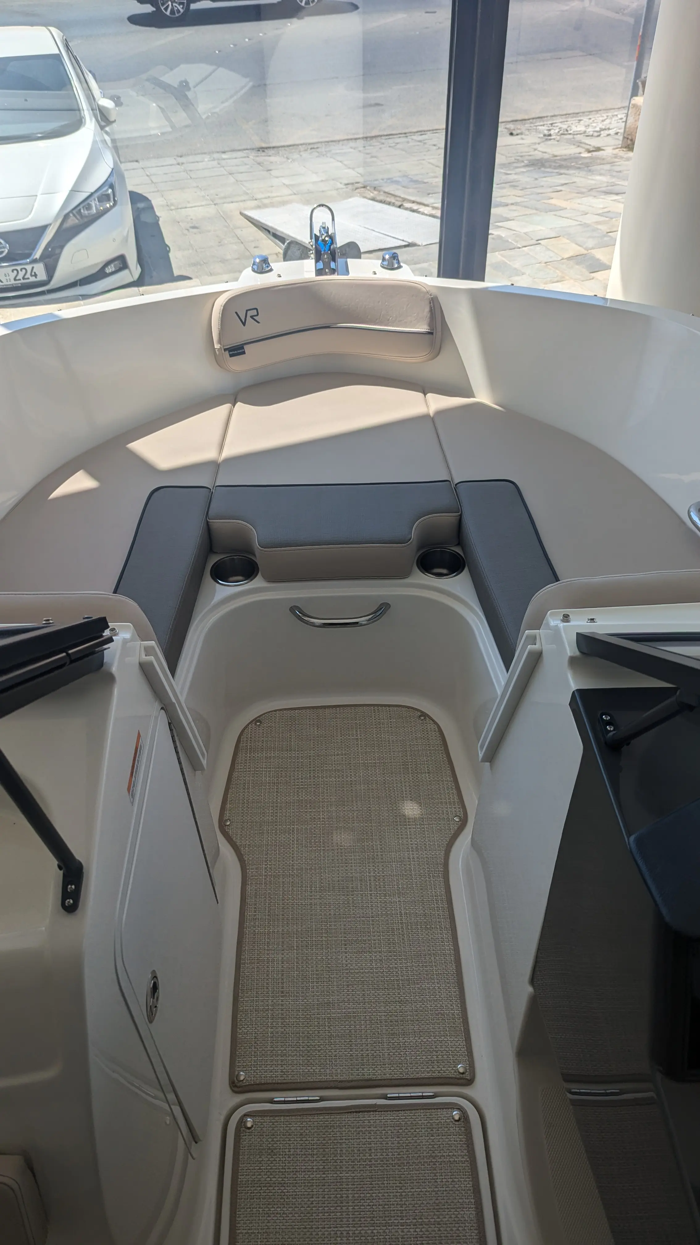 2023 Bayliner vr5