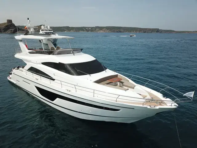 Fairline Squadron 65