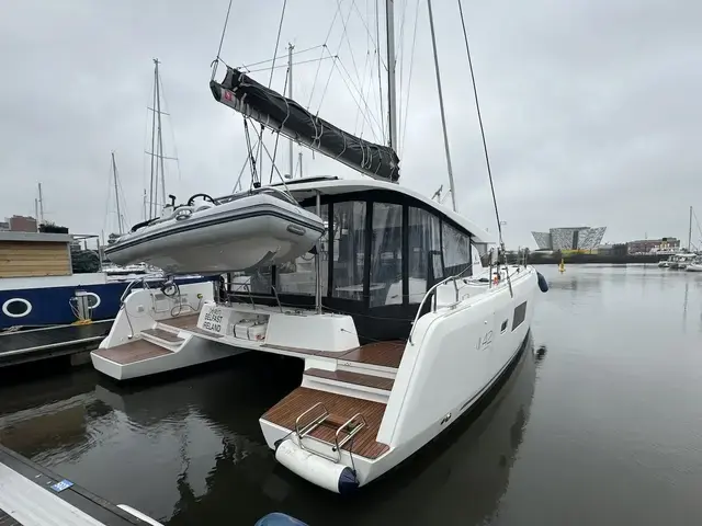 Lagoon 42