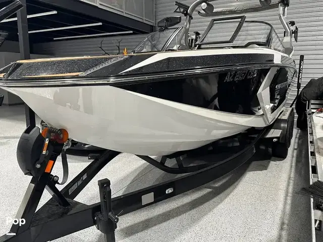 Super Air Nautique G25