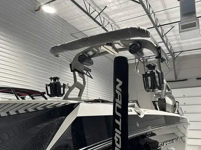 Super Air Nautique G25