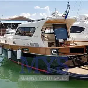 2012 Di Donna Serapo 42 Cabin Ht