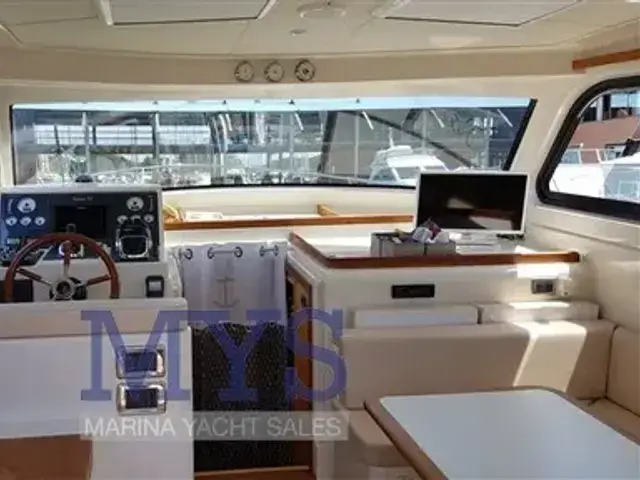 Di Donna SERAPO 42 CABIN HT