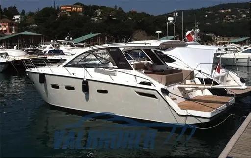 2011 Sealine sc35