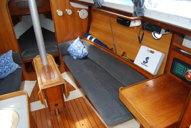 1989 Beneteau first 285