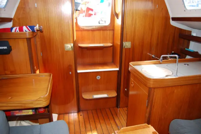 1989 Beneteau first 285