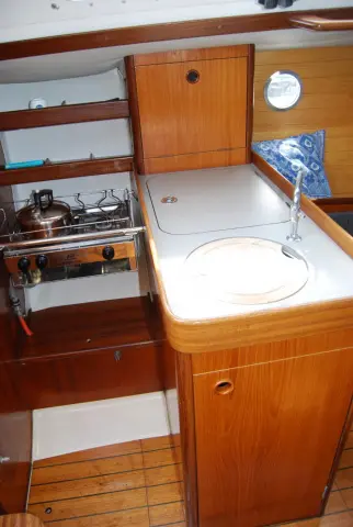 1989 Beneteau first 285