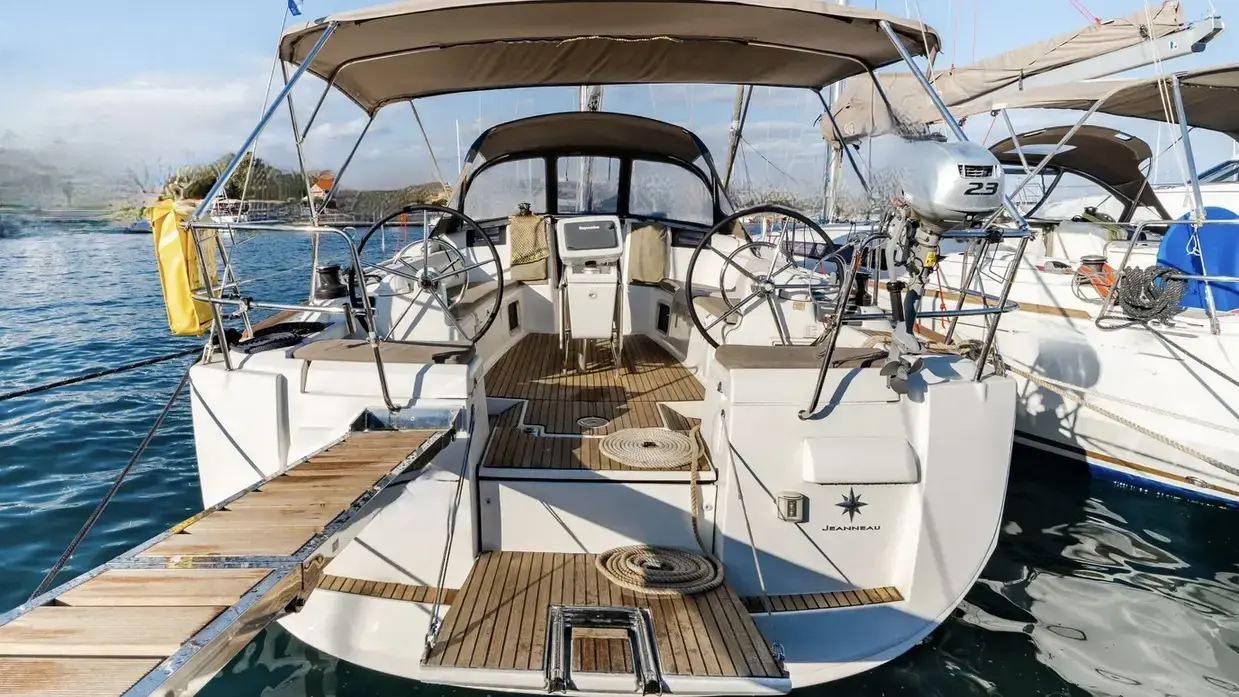 2015 Jeanneau sun odyssey 439