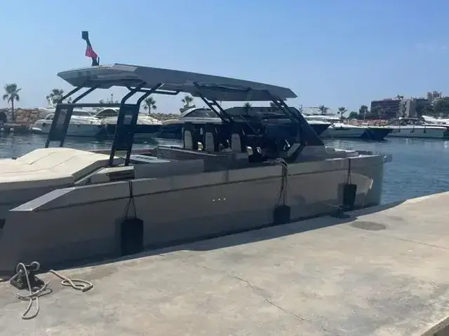 De Antonio Yachts D36 Open