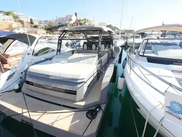 De Antonio Yachts D36 Open