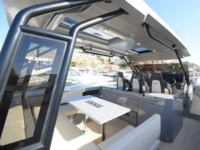 De Antonio Yachts D36 Open