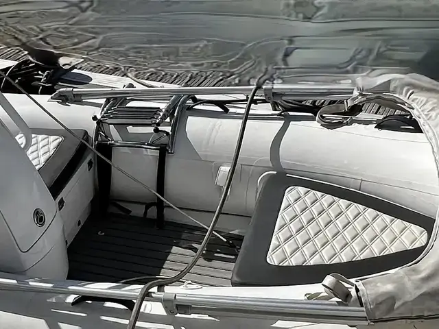 Ferretti Yachts 80RPH