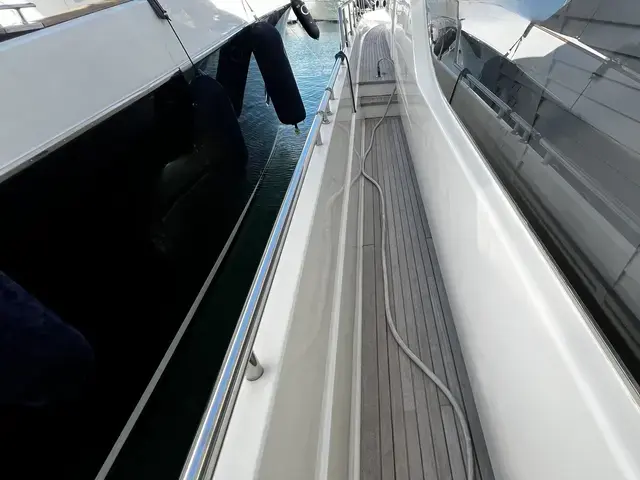 Ferretti Yachts 80RPH