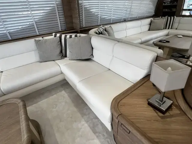 Ferretti Yachts 80RPH