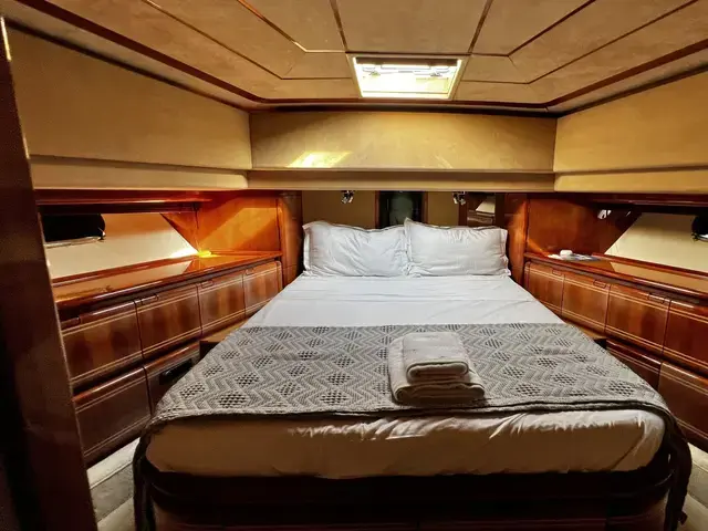 Ferretti Yachts 80RPH