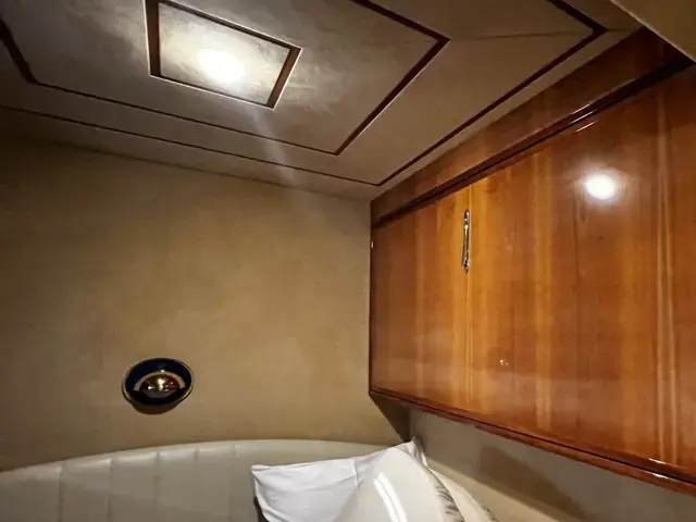 Ferretti Yachts 80RPH