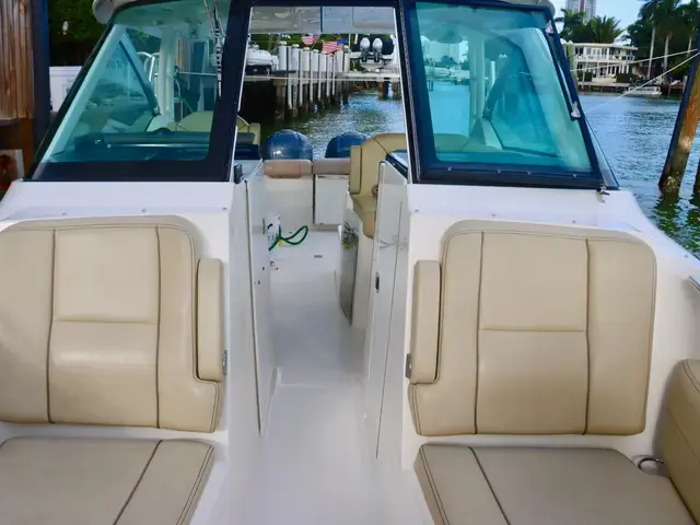 Pursuit 295 Dual Console