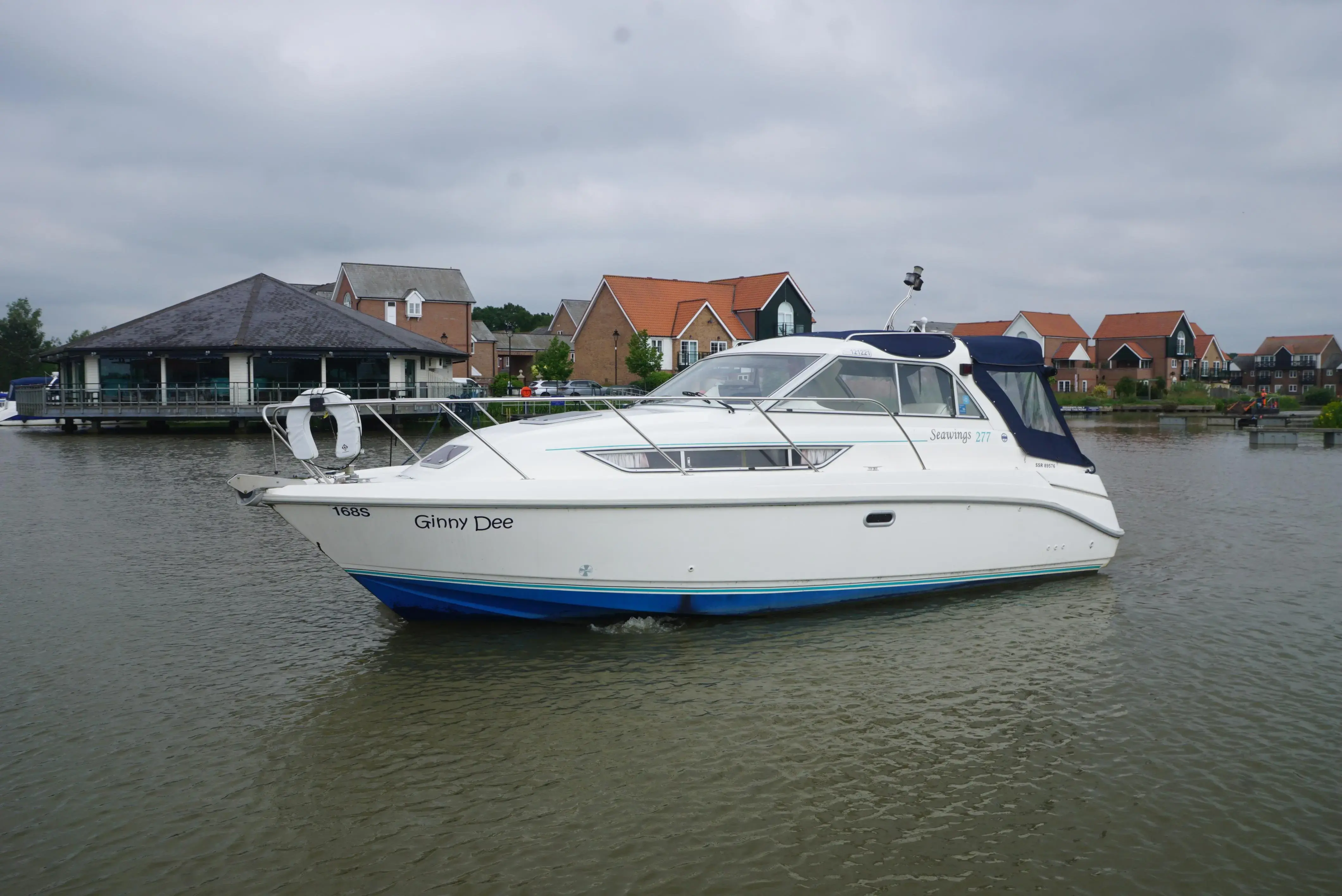 1996 Volvo Penta seawings 277