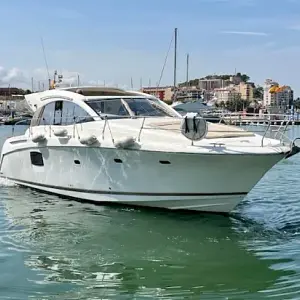 2009 Prestige 42S