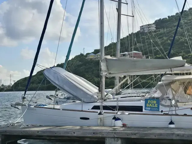 Beneteau Oceanis 37