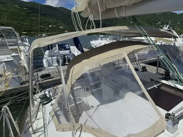 Beneteau Oceanis 37