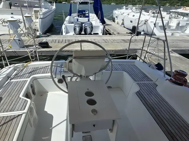 Beneteau Oceanis 37