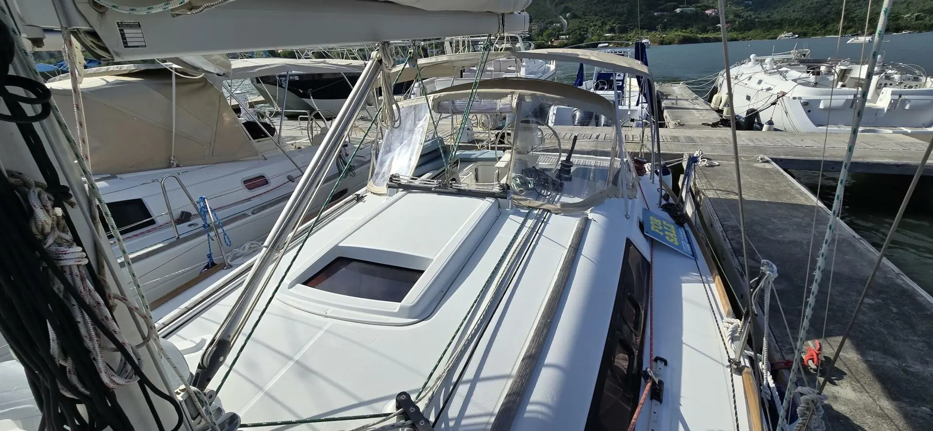 2012 Beneteau oceanis 37