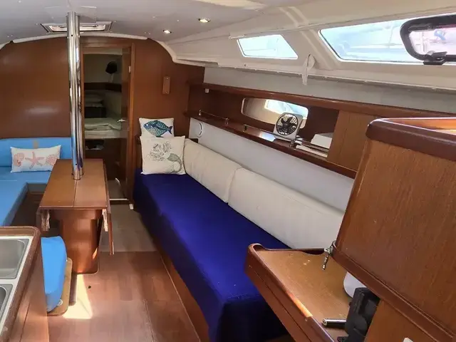 Beneteau Oceanis 37