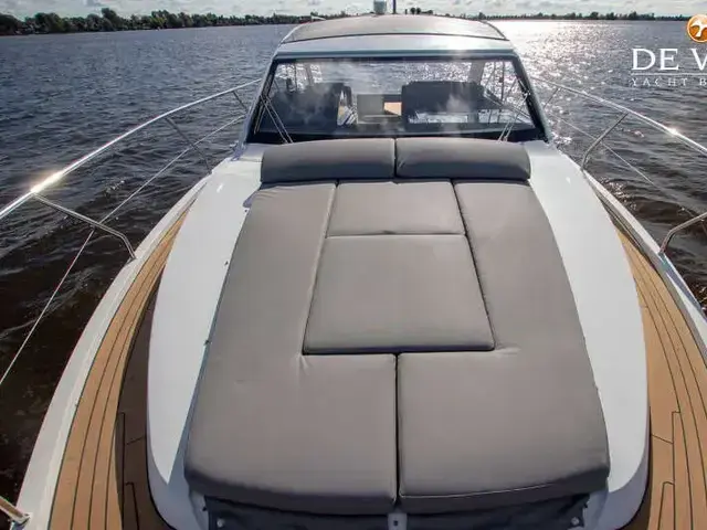 Sealine S34