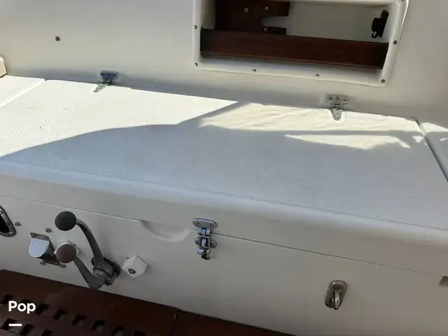 Pacific Seacraft Crealock 34