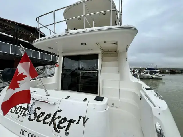 Sea Ray 540 Cockpit