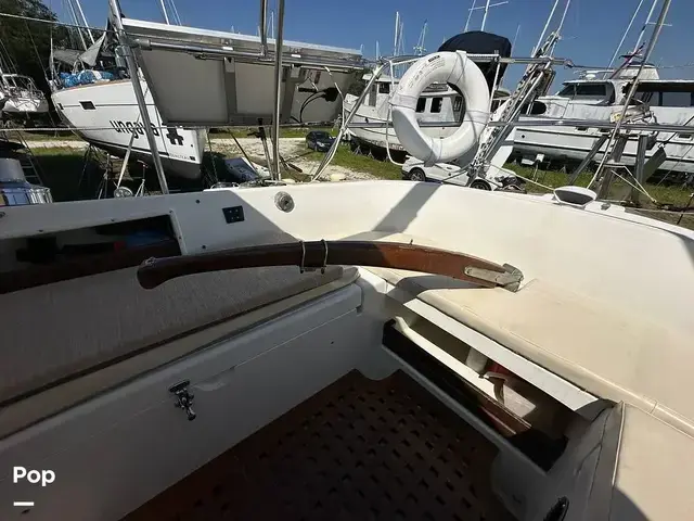 Pacific Seacraft Crealock 34