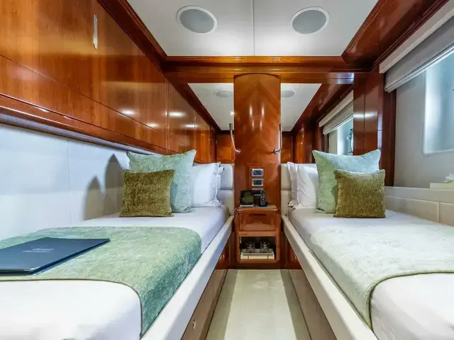 Gulf Craft Majesty 125