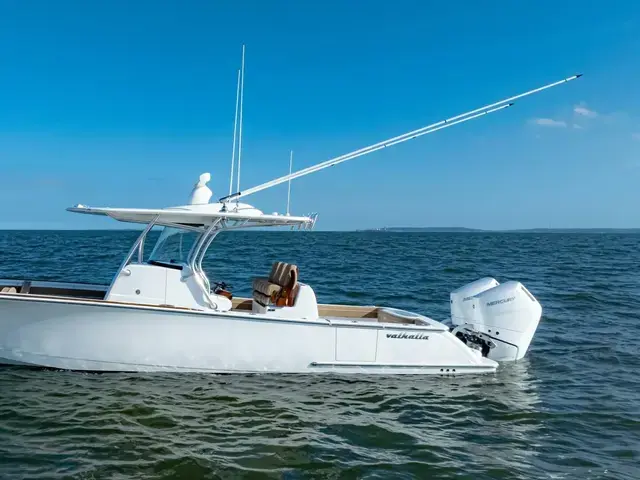 Valhalla Boatworks V33 Center Console