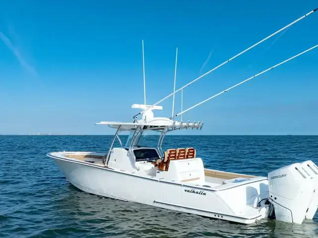 Valhalla Boatworks V33 Center Console