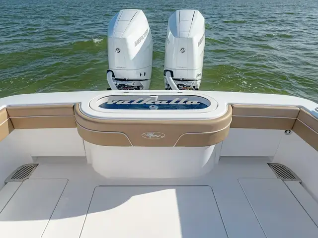 Valhalla Boatworks V33 Center Console