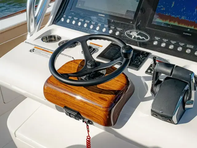 Valhalla Boatworks V33 Center Console