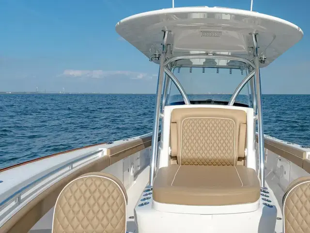 Valhalla Boatworks V33 Center Console