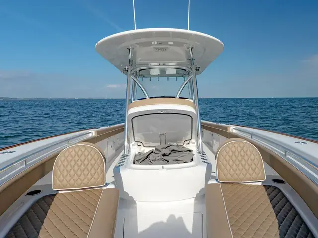 Valhalla Boatworks V33 Center Console