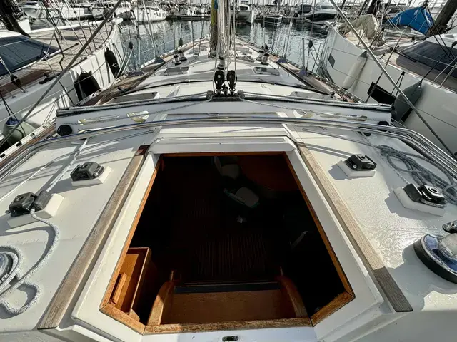 Dufour Dynamique 62