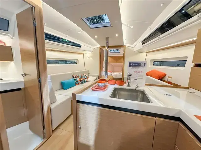 Jeanneau Sun Odyssey 350