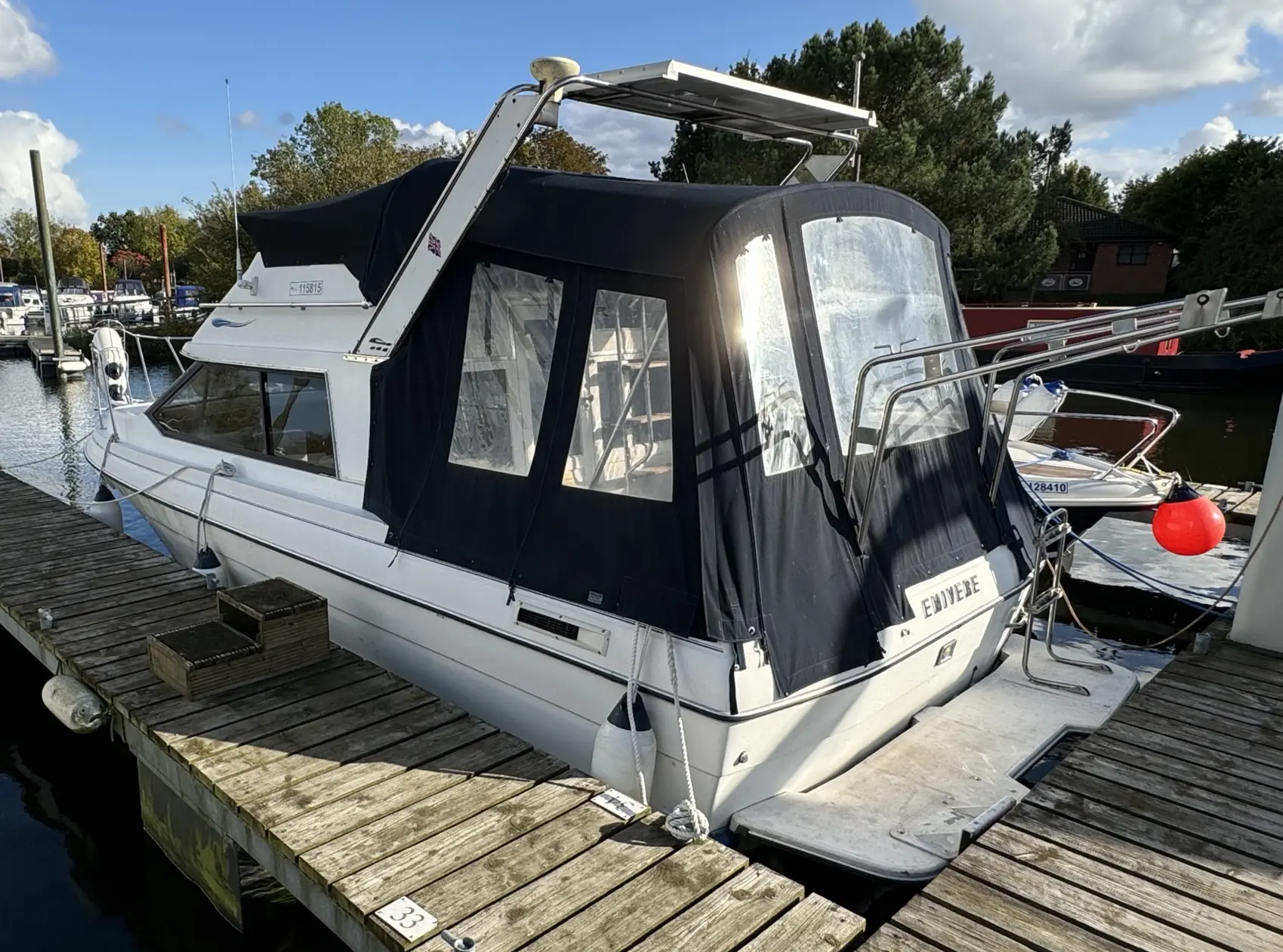 1992 Bayliner 2556 ciera command bridge