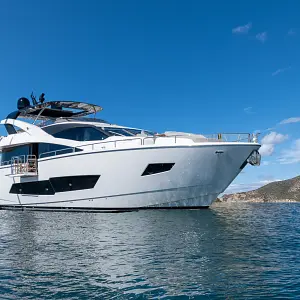 2020 Sunseeker 86 Yacht