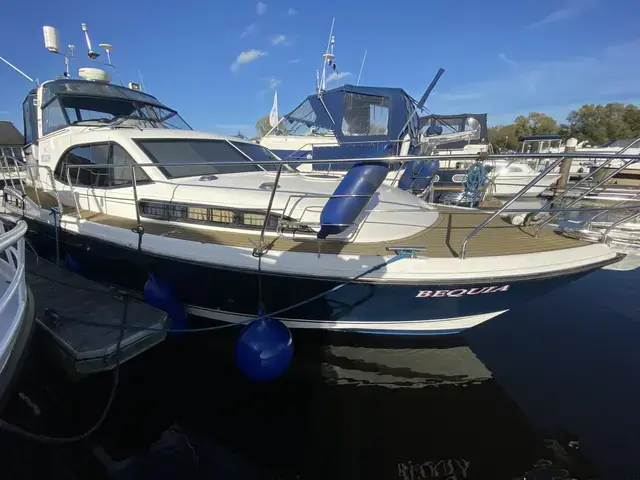 Broom Ocean 38