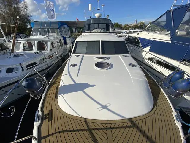 Broom Ocean 38